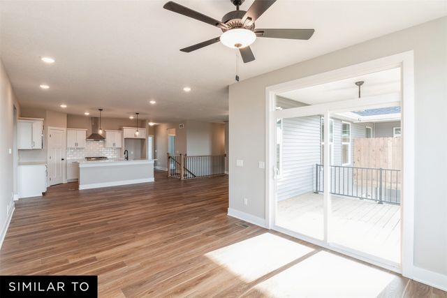 5710 NE Creek Ridge Drive, Ankeny, IA 50021