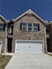 3654 PARKWAY JAMES Drive, Snellville, GA 30039