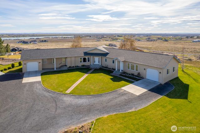 7618 Bouldercrest Road NE, Moses Lake, WA 98837
