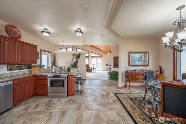 7618 Bouldercrest Road NE, Moses Lake, WA 98837