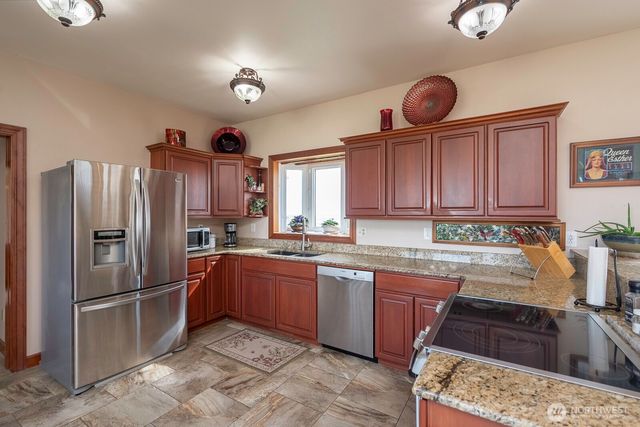 7618 Bouldercrest Road NE, Moses Lake, WA 98837