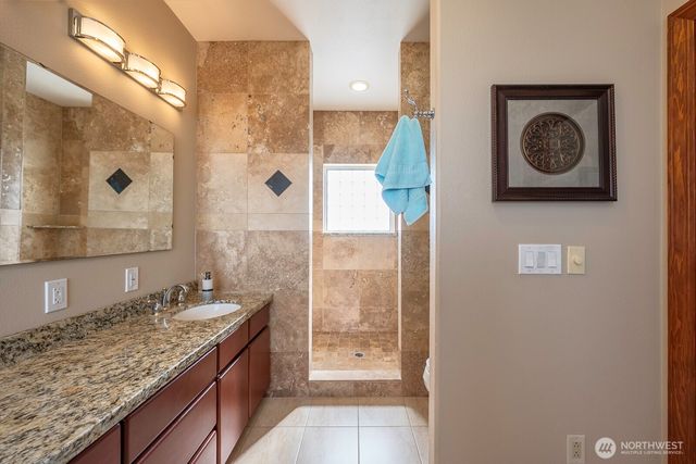 7618 Bouldercrest Road NE, Moses Lake, WA 98837