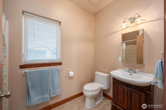 7618 Bouldercrest Road NE, Moses Lake, WA 98837