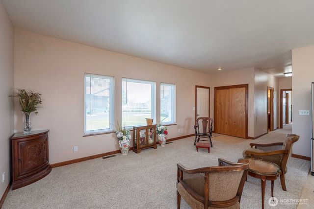 7618 Bouldercrest Road NE, Moses Lake, WA 98837