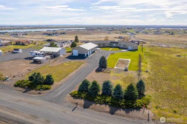 7618 Bouldercrest Road NE, Moses Lake, WA 98837