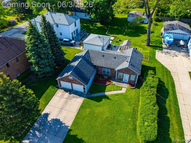 5634 Chicago Road, Warren, MI 48092