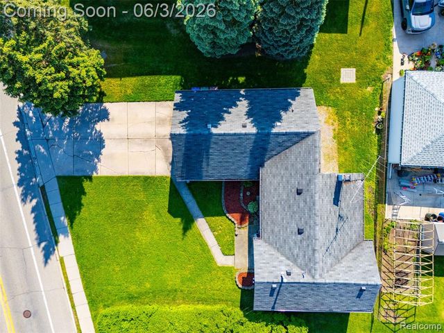 5634 Chicago Road, Warren, MI 48092