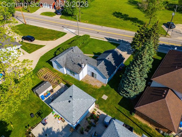 5634 Chicago Road, Warren, MI 48092