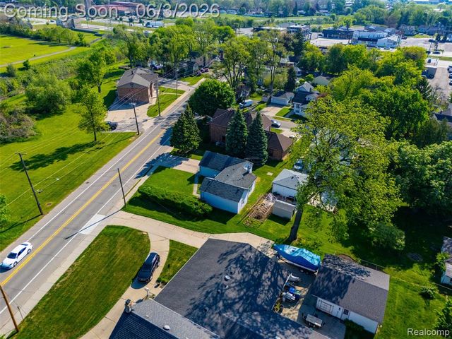 5634 Chicago Road, Warren, MI 48092