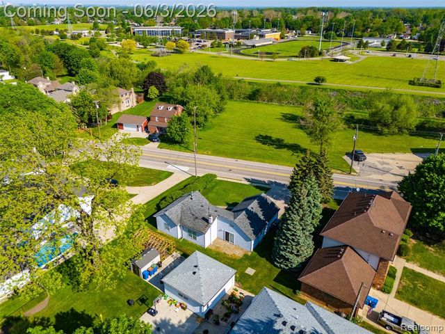 5634 Chicago Road, Warren, MI 48092