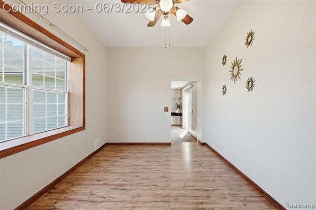 5634 Chicago Road, Warren, MI 48092