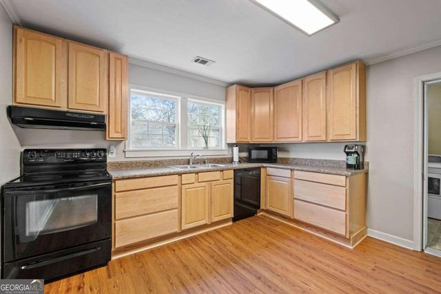 238 Crescent Circle SW, Marietta, GA 30064