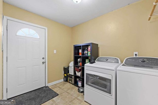 238 Crescent Circle SW, Marietta, GA 30064