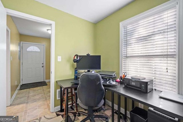 238 Crescent Circle SW, Marietta, GA 30064