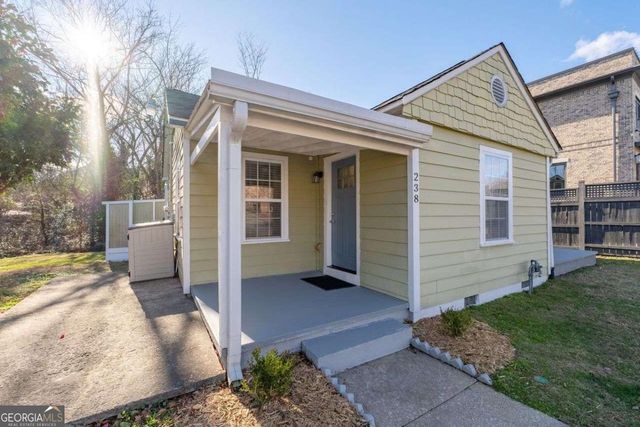 238 Crescent Circle SW, Marietta, GA 30064