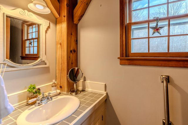 1098 West Sandgate Road, Sandgate, VT 05250