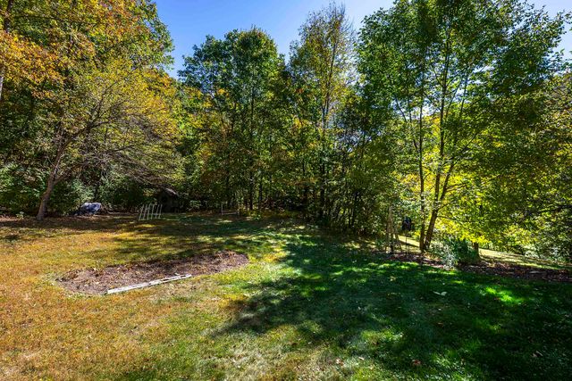 1098 West Sandgate Road, Sandgate, VT 05250