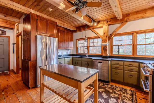 1098 West Sandgate Road, Sandgate, VT 05250