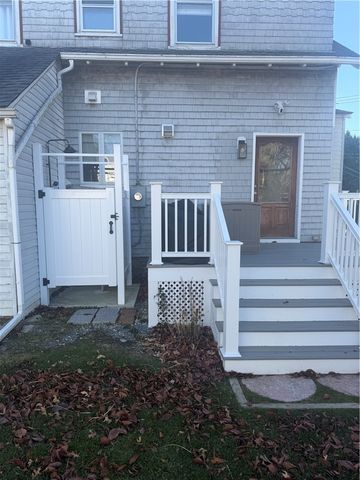 299 Prospect Avenue, Middletown, RI 02842