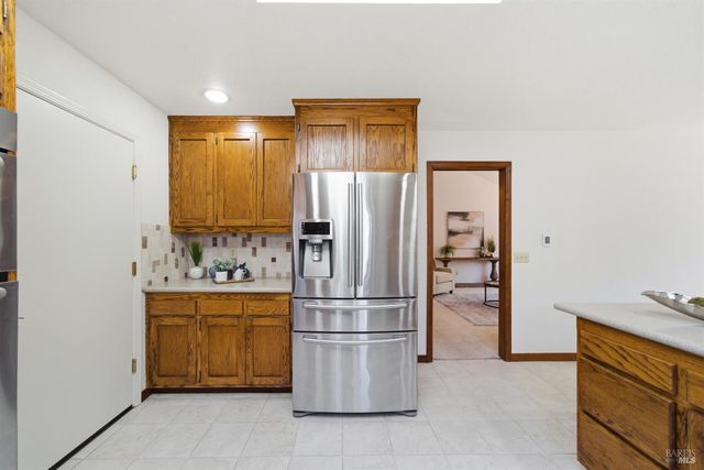 665 4th St E, Sonoma, CA 95476