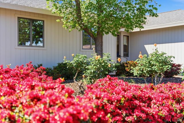 665 4th St E, Sonoma, CA 95476