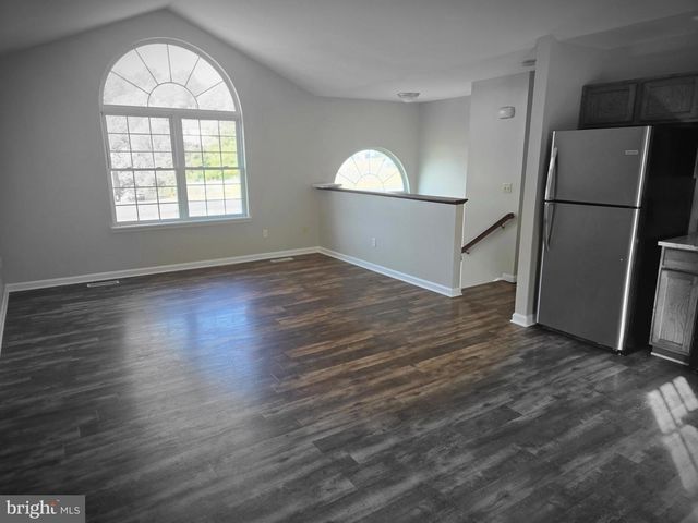 587 UNIVERSE DR, Martinsburg, WV 25404