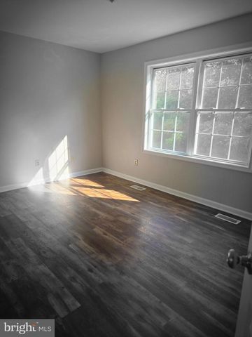 587 UNIVERSE DR, Martinsburg, WV 25404