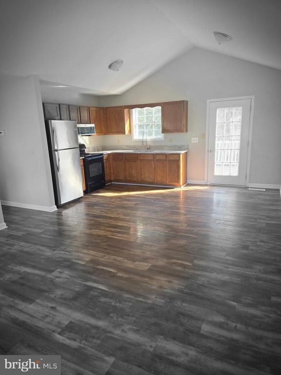 587 UNIVERSE DR, Martinsburg, WV 25404