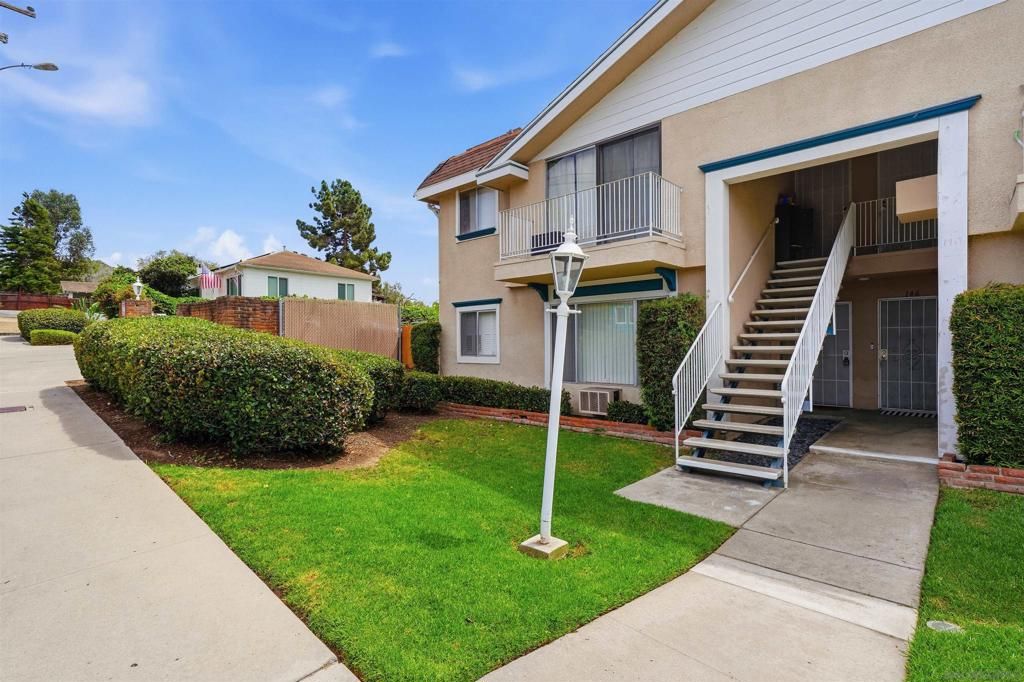 Image 5 of property listing at 4540 Maple 145, La Mesa, CA 91941