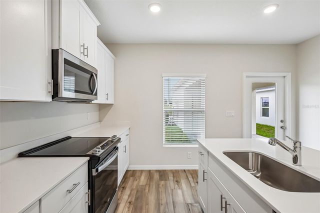 9176 BENT BRANCH, Dade City, FL 33525