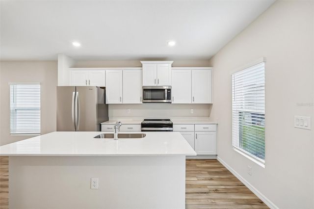 9176 BENT BRANCH, Dade City, FL 33525