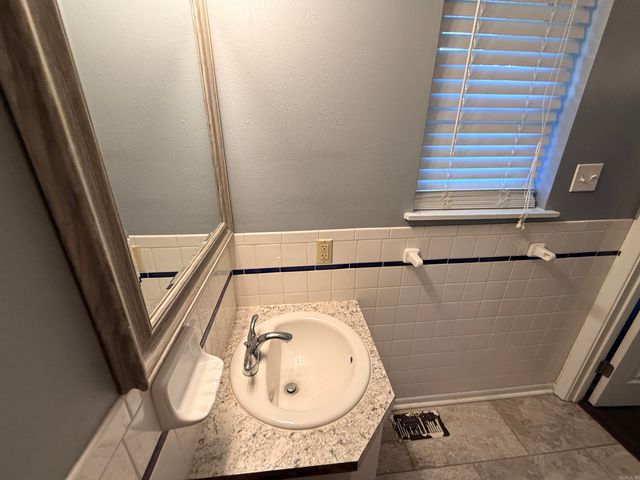 1002 Eastern Ave, Cabot, AR 72023