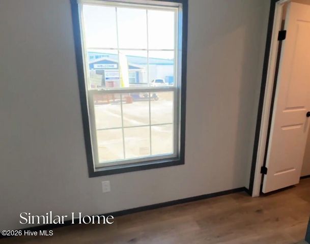 89 Jenkins Avenue, Maysville, NC 28555