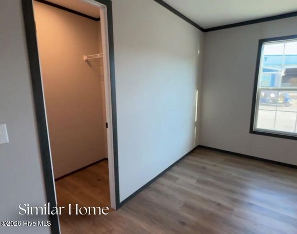 89 Jenkins Avenue, Maysville, NC 28555