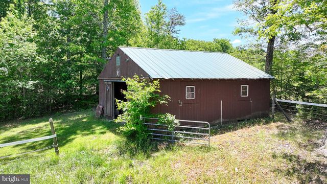 321 WILLOW OAK LN, Bumpass, VA 23024