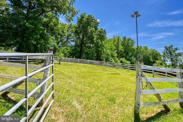 321 WILLOW OAK LN, Bumpass, VA 23024