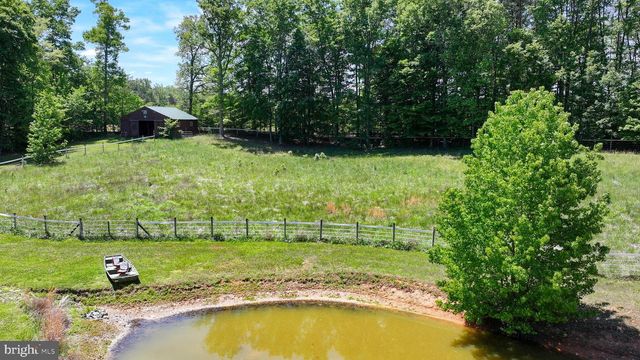 321 WILLOW OAK LN, Bumpass, VA 23024
