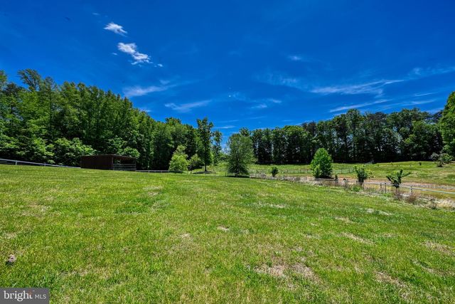 321 WILLOW OAK LN, Bumpass, VA 23024