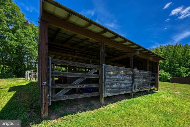 321 WILLOW OAK LN, Bumpass, VA 23024
