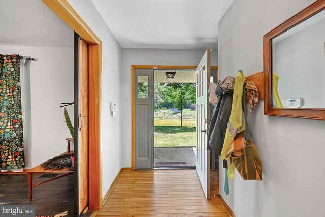 321 WILLOW OAK LN, Bumpass, VA 23024