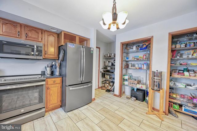 321 WILLOW OAK LN, Bumpass, VA 23024