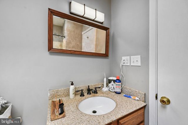 321 WILLOW OAK LN, Bumpass, VA 23024