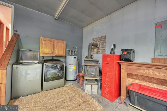 321 WILLOW OAK LN, Bumpass, VA 23024
