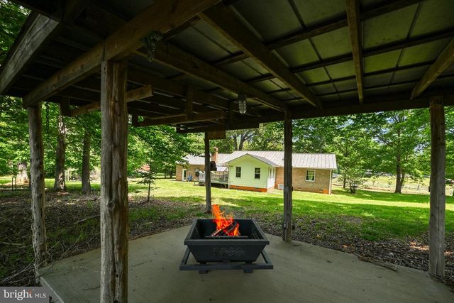 321 WILLOW OAK LN, Bumpass, VA 23024