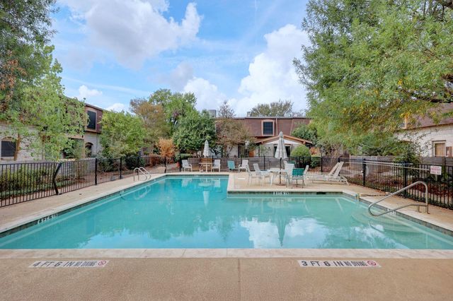 7801 Shoal Creek BLVD 226, Austin, TX 78757