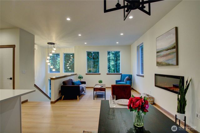 18 Shetland Court, Bellingham, WA 98229