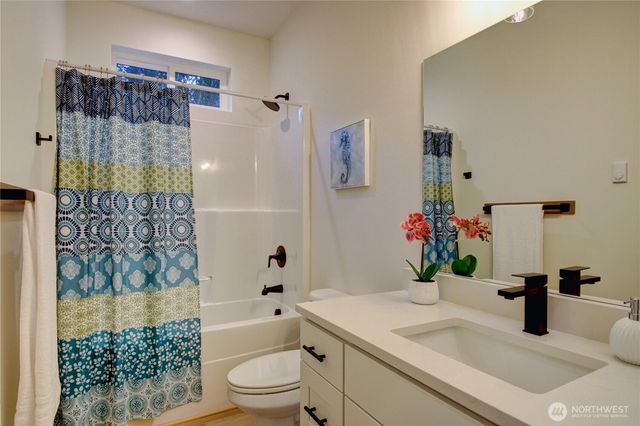 18 Shetland Court, Bellingham, WA 98229