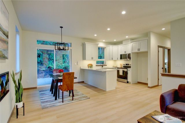 18 Shetland Court, Bellingham, WA 98229