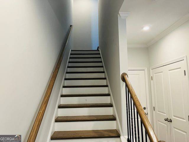 2638 Creekside Drive NW, Atlanta, GA 30318
