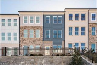 2638 Creekside Drive NW, Atlanta, GA 30318